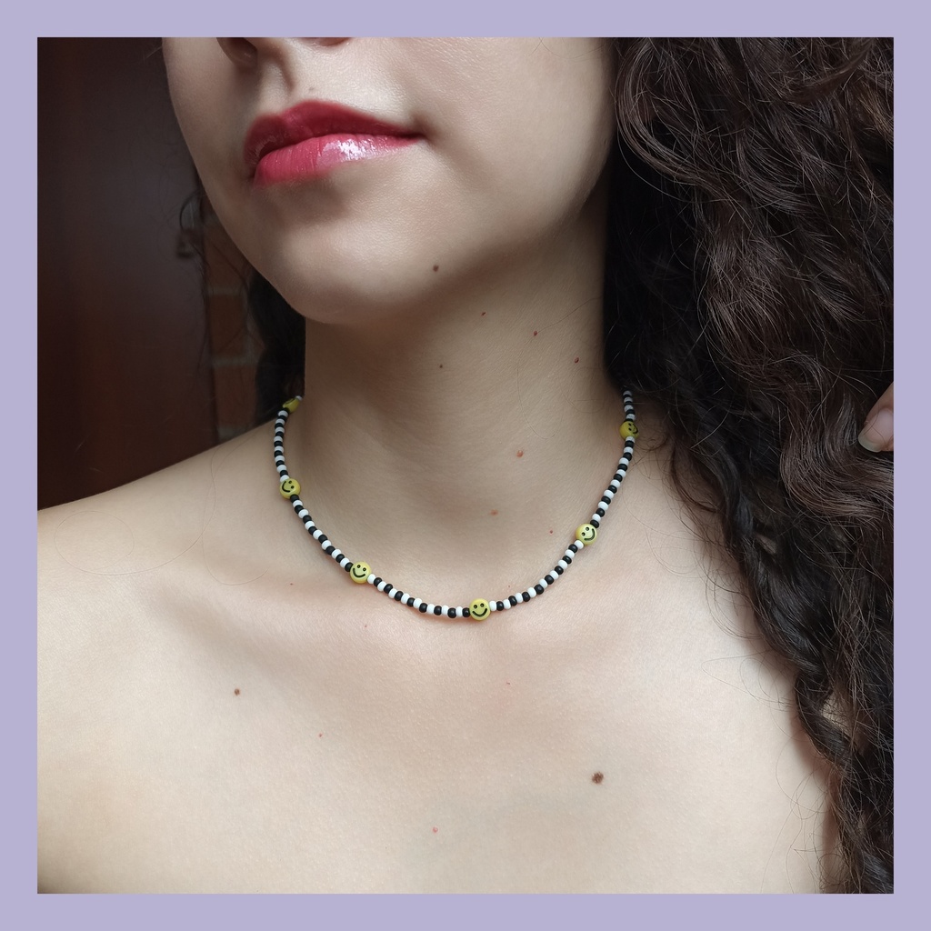 Collar happy blanco y negro